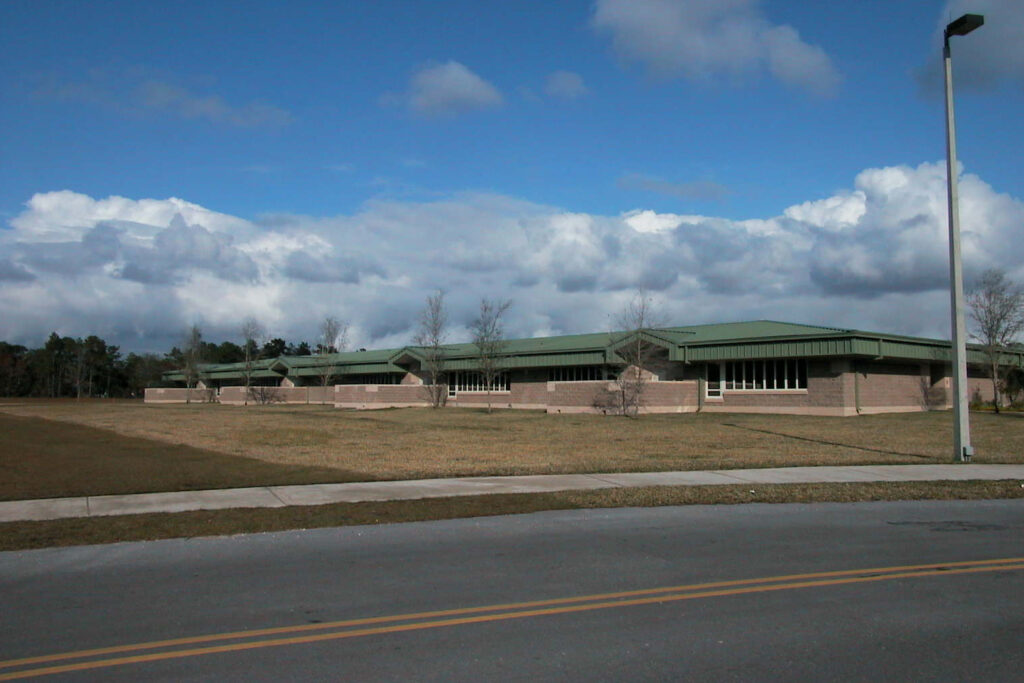Heritage Middle School Hall & Ogle Architects